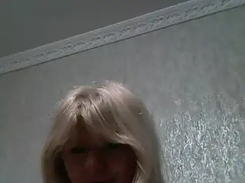 Snapshot of Diana_49 chatting on February 5, 2025, 6:56 am Diana 49 online show from February 5, 2025, 6:56 am