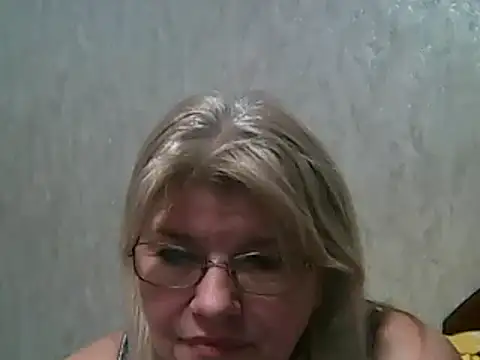 Snapshot of Diana_49 chatting on February 12, 2025, 11:18 am Diana 49 online show from February 12, 2025, 11:18 am