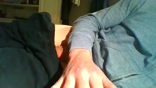 MmaxX004 online show from March 12, 2025, 5:02 am