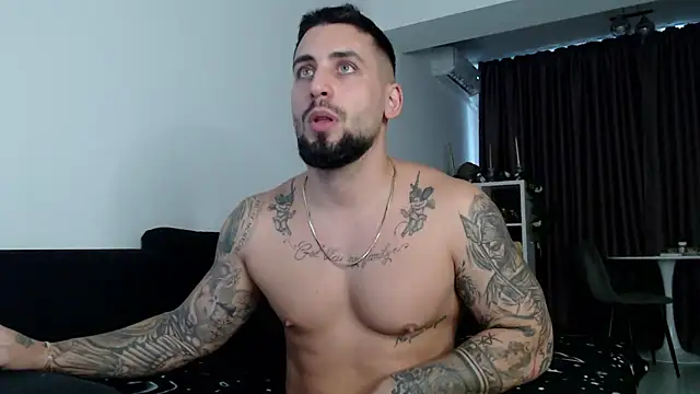 Snapshot of _DylanGreen chatting on October 2, 2025, 8:10 am  DylanGreen online show from October 2, 2025, 8:10 am