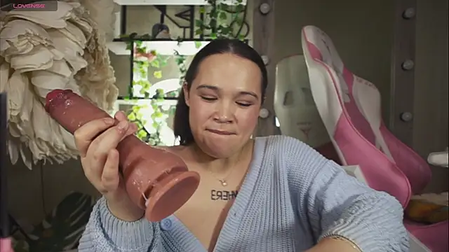 Chery Lady22 online show from January 22, 2025, 7:14 am