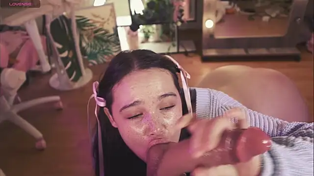 Chery Lady22 online show from February 21, 2025, 3:43 pm