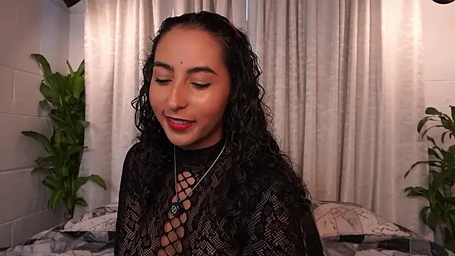 Snapshot of agatha_collins_ chatting on March 27, 2026, 6:29 pm agatha collins online show from March 27, 2026, 6:29 pm