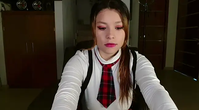 3littleschoolteens online show from January 31, 2025, 8:54 pm