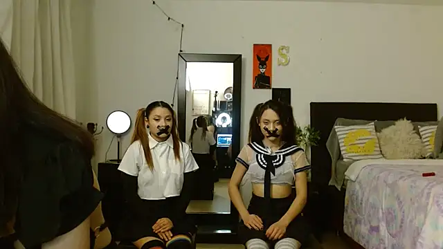 3littleschoolteens online show from February 16, 2025, 6:32 am