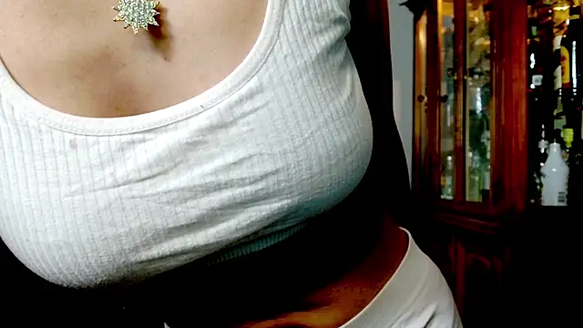 Snapshot of 3littleschoolteens chatting on September 26, 2025, 5:33 am 3littleschoolteens online show from September 26, 2025, 5:33 am