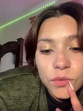 Snapshot of 3littleschoolteens chatting on October 18, 2025, 8:53 pm 3littleschoolteens online show from October 18, 2025, 8:53 pm