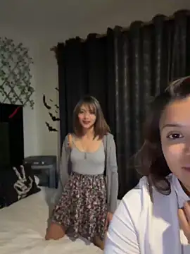 3littleschoolteens online show from June 18, 2026, 8:36 am