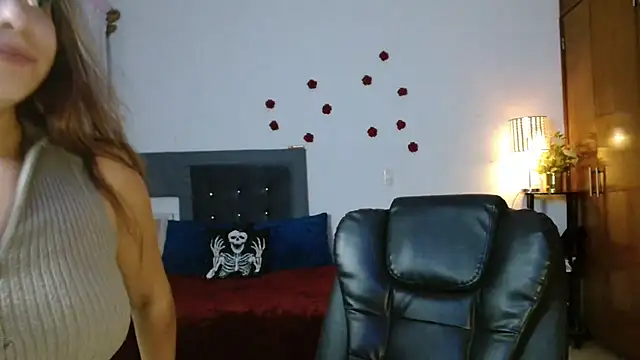 3littleschoolteens online show from July 21, 2026, 6:05 am