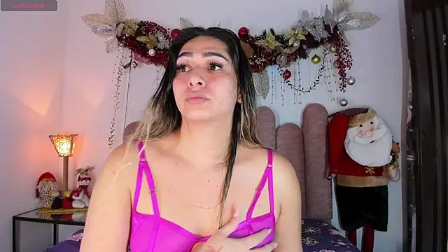 ISABELLASSMITH online show from December 10, 2024, 7:54 pm