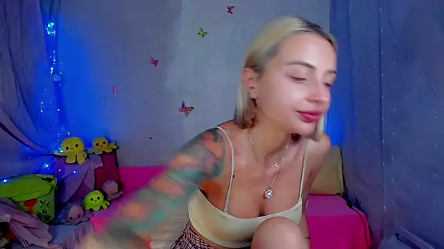 LickLizzy online show from June 20, 2026, 8:11 pm