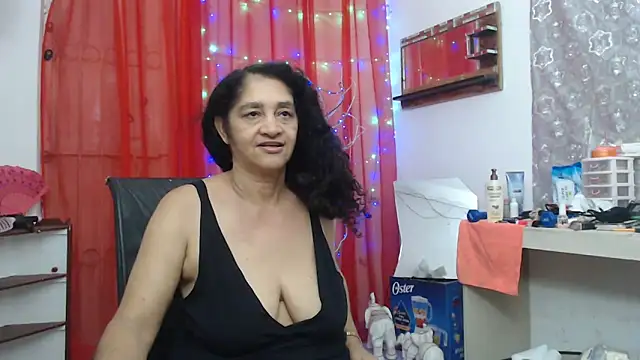 heyline milf online show from May 30, 2026, 7:11 pm