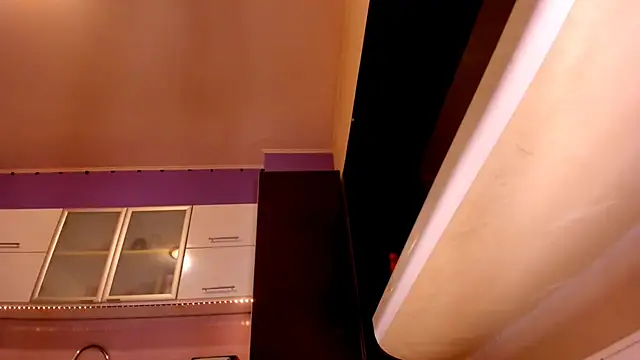 purpleariellx online show from December 31, 2024, 10:15 am