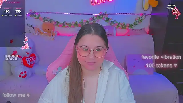 Lolisuccub online show from September 12, 2025, 5:57 pm