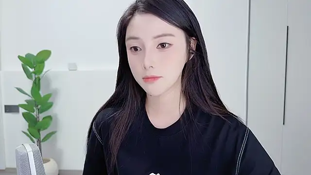 HaagenDazs  online show from October 8, 2025, 1:09 pm