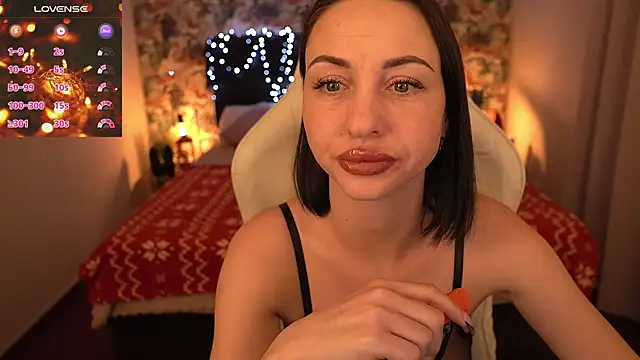 Snapshot of KristiiMax chatting on December 28, 2024, 5:23 am KristiiMax online show from December 28, 2024, 5:23 am