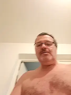 Snapshot of mike9473 chatting on December 16, 2025, 6:57 pm mike9473 online show from December 16, 2025, 6:57 pm