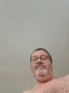 Snapshot of mike9473 chatting on June 8, 2026, 6:58 am mike9473 online show from June 8, 2026, 6:58 am