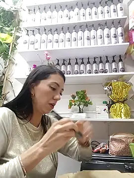 LunaZambrano online show from January 25, 2025, 12:59 am