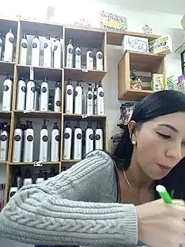 LunaZambrano online show from January 25, 2025, 8:53 pm