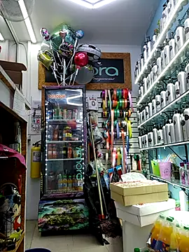 LunaZambrano online show from September 22, 2025, 11:40 pm