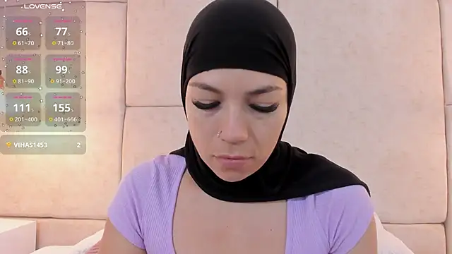 aisha vs online show from December 26, 2024, 12:16 pm