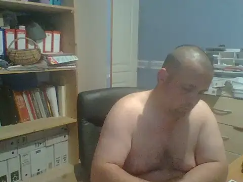 manubm03 online show from May 23, 2026, 5:12 am