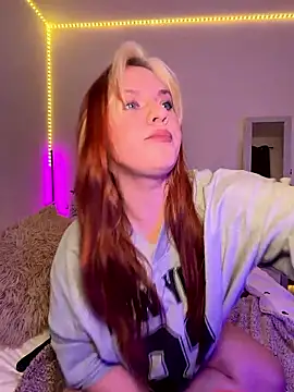 Snapshot of AnjaAmelia chatting on April 8, 2026, 6:19 pm AnjaAmelia online show from April 8, 2026, 6:19 pm