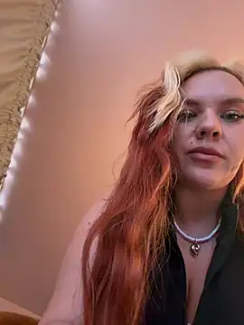 Snapshot of AnjaAmelia chatting on July 20, 2026, 4:42 pm AnjaAmelia online show from July 20, 2026, 4:42 pm