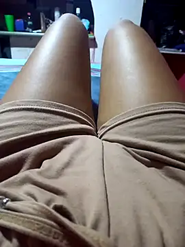 Snapshot of annie-19 chatting on February 23, 2025, 8:00 pm annie-19 online show from February 23, 2025, 8:00 pm