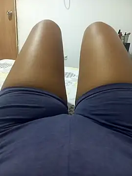 Snapshot of annie-19 chatting on September 24, 2025, 2:26 am annie-19 online show from September 24, 2025, 2:26 am