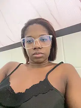 Snapshot of nilosolem chatting on March 6, 2026, 8:33 am nilosolem online show from March 6, 2026, 8:33 am