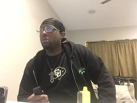 Londonfrotadejr online show from February 1, 2025, 4:24 am