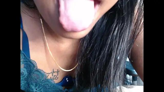 CuteRhea69 online show from February 6, 2025, 1:54 pm