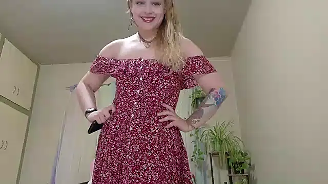 Emihaze online show from April 23, 2026, 4:09 pm