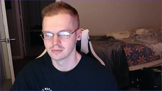 doloresman online show from February 18, 2025, 12:37 am