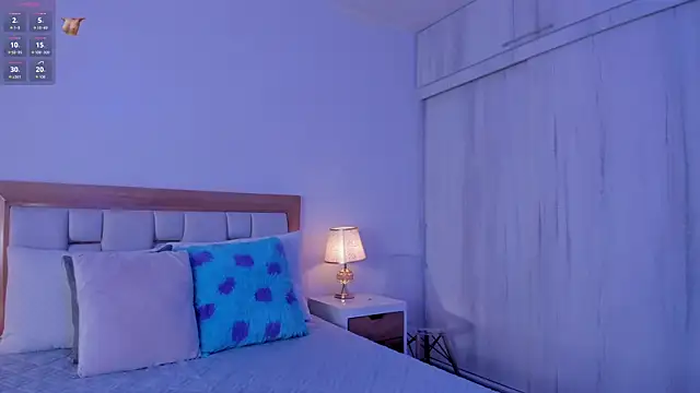 mia hank online show from April 30, 2026, 11:49 am