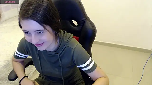 tania sweet   online show from March 22, 2025, 3:53 pm