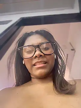 Tayra Siny online show from February 23, 2025, 2:35 pm