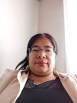   valentina18 online show from December 11, 2024, 7:57 pm