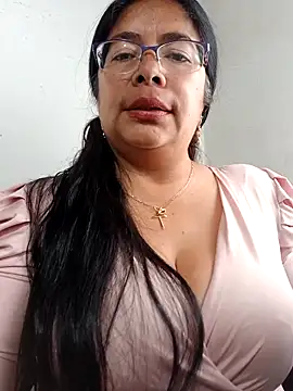  valentina18 online show from February 23, 2025, 4:24 pm