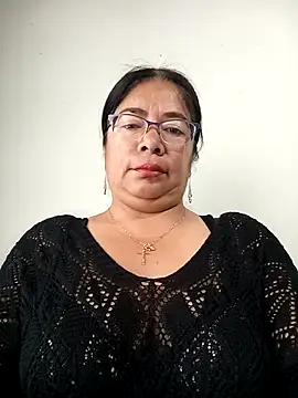   valentina18 online show from September 10, 2025, 1:11 pm