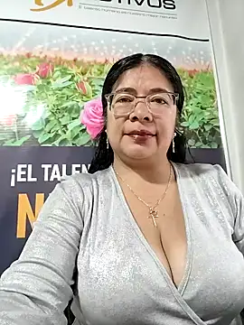   valentina18 online show from February 23, 2026, 12:57 pm