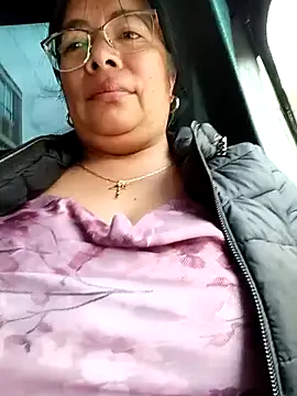   valentina18 online show from July 28, 2026, 8:52 pm