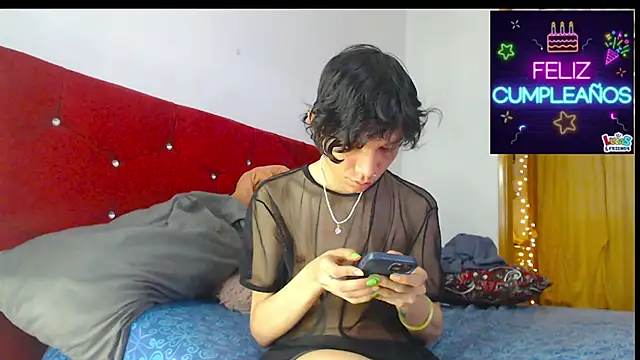 Snapshot of LAICK_01 chatting on May 1, 2026, 1:43 am LAICK 01 online show from May 1, 2026, 1:43 am