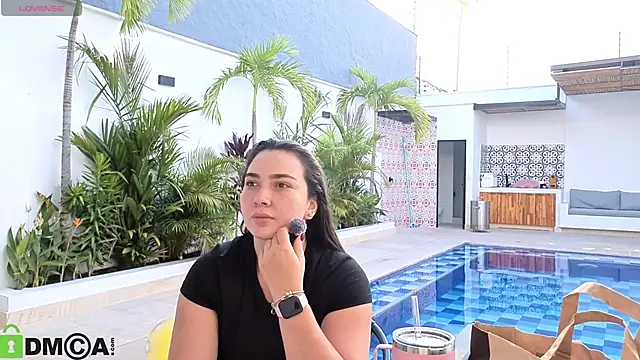 Snapshot of ava_blue chatting on October 19, 2025, 11:33 am ava blue online show from October 19, 2025, 11:33 am