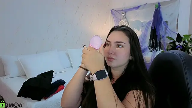 Snapshot of ava_blue chatting on October 20, 2025, 7:47 pm ava blue online show from October 20, 2025, 7:47 pm