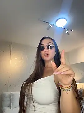 ava blue online show from June 26, 2026, 7:40 pm