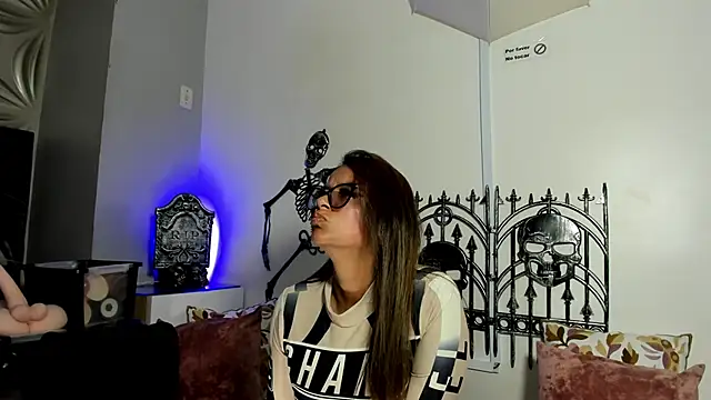 Snapshot of beauti_wild25 chatting on October 6, 2025, 7:11 pm beauti wild25 online show from October 6, 2025, 7:11 pm