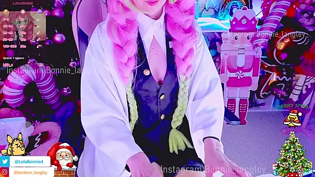 Asuka langleysoryu online show from December 12, 2024, 6:21 pm
